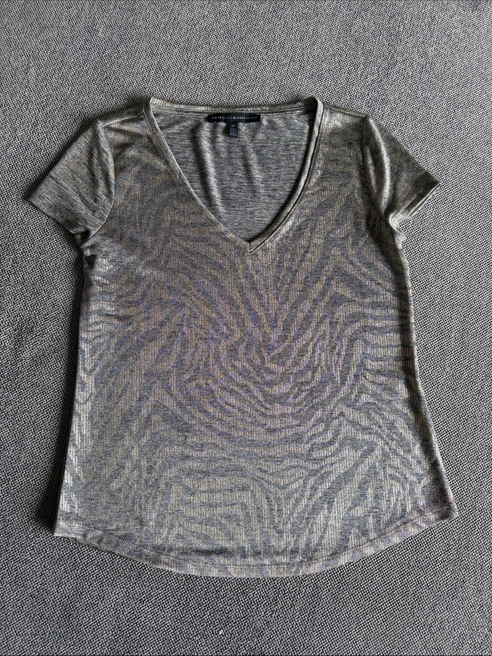White House Black Market Metallic V-Neck Short Sleeve Tee sz XS